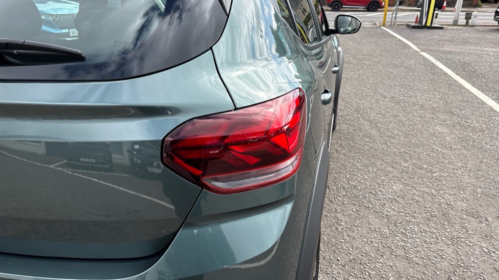 Dacia Sandero Stepway 1.0 TCe Extreme 5dr Petrol Hatchback - Image 35