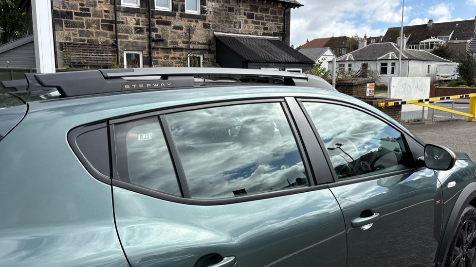 Dacia Sandero Stepway 1.0 TCe Extreme 5dr Petrol Hatchback - Image 37