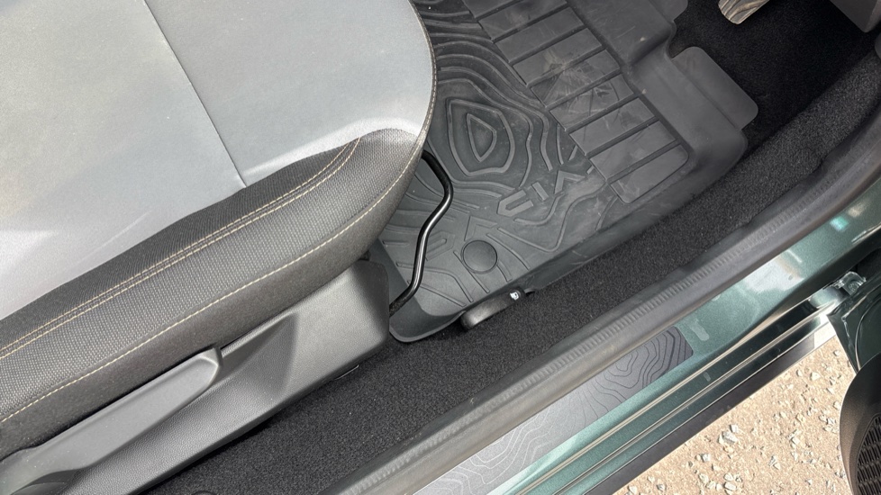 Dacia Sandero Stepway 1.0 TCe Extreme 5dr Petrol Hatchback - Image 45
