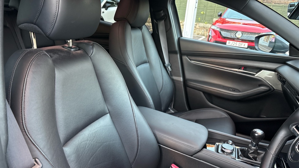 Mazda 3 2.0 Skyactiv X MHEV GT Sport 5dr Petrol Hatchback - Image 50
