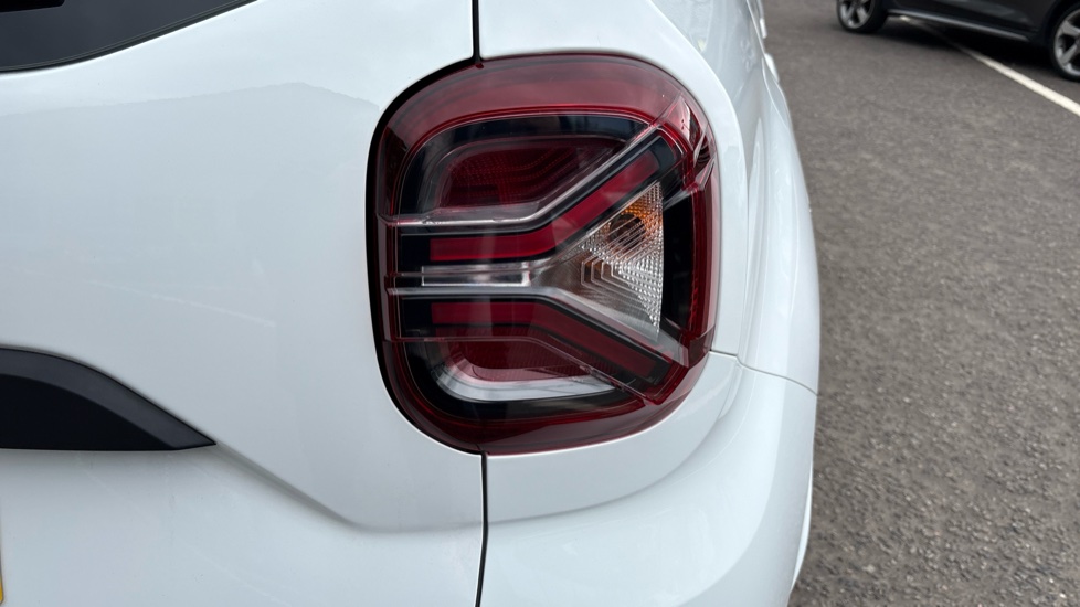 Dacia Duster 1.0 TCe 90 Expression 5dr Petrol Estate - Image 35