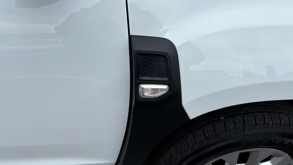 Dacia Duster 1.0 TCe 90 Expression 5dr Petrol Estate - Image 39