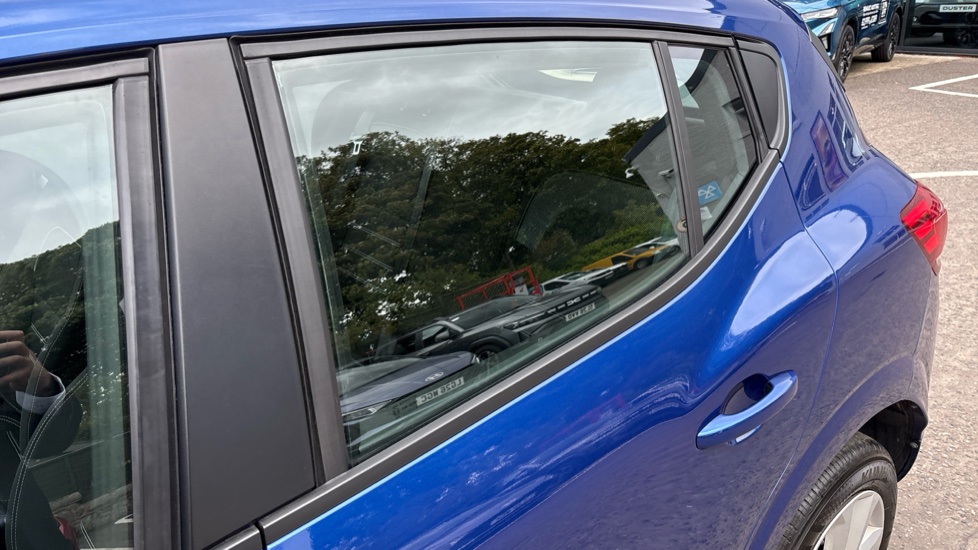 Dacia Sandero 1.0 Tce Expression 5dr Petrol Hatchback - Image 31