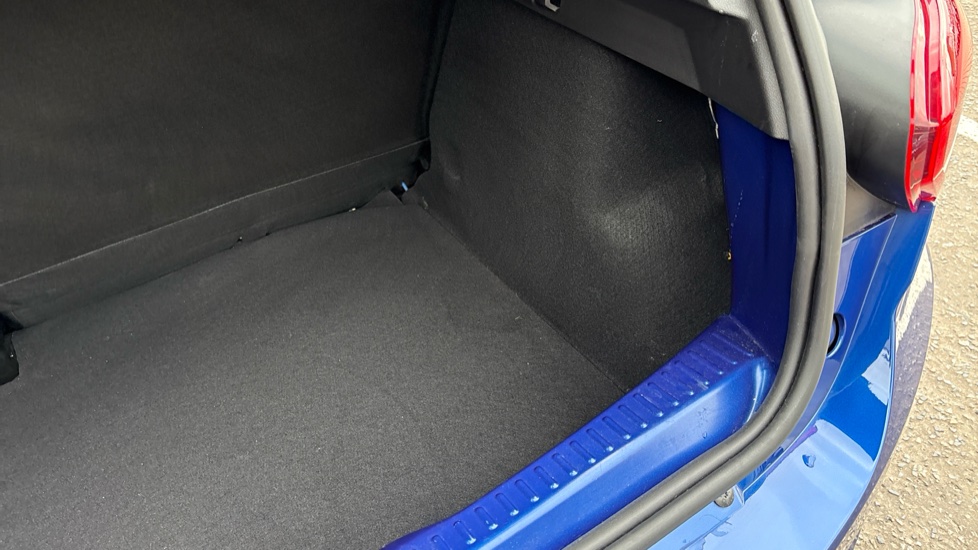 Dacia Sandero 1.0 Tce Expression 5dr Petrol Hatchback - Image 38