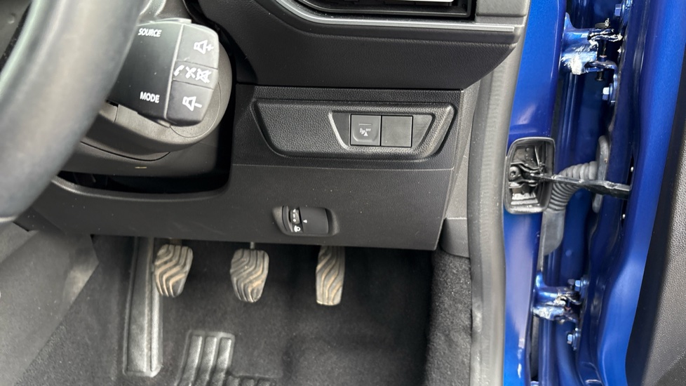 Dacia Sandero 1.0 Tce Expression 5dr Petrol Hatchback - Image 47