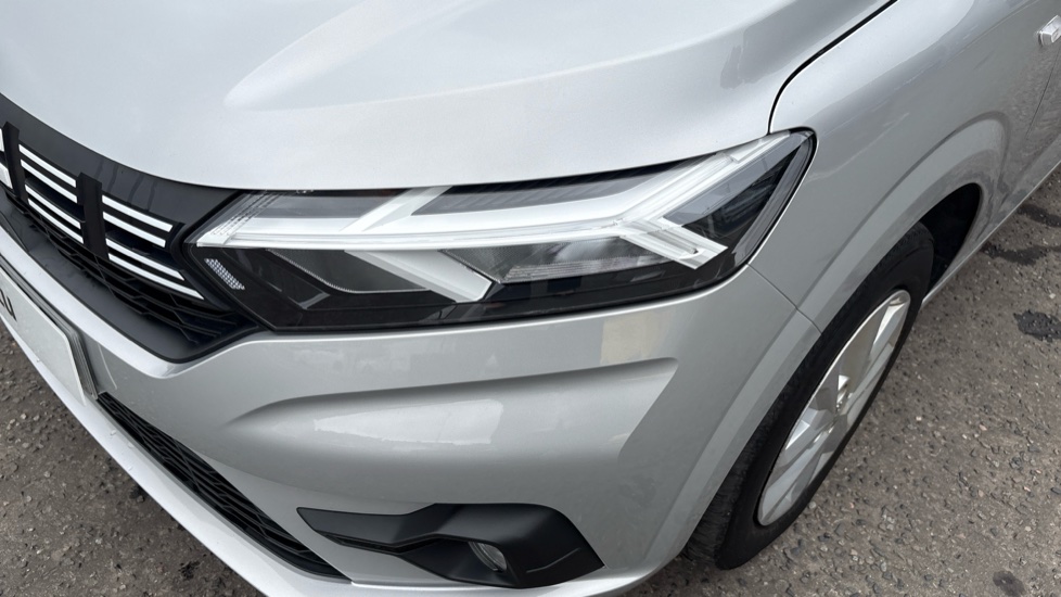 Dacia Sandero 1.0 Tce Expression 5dr Petrol Hatchback - Image 27