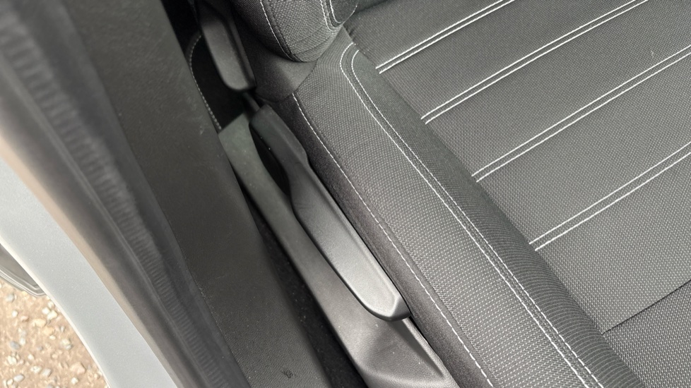 Dacia Sandero 1.0 Tce Expression 5dr Petrol Hatchback - Image 43