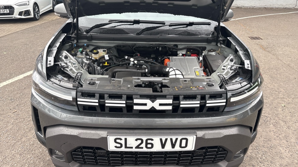 Dacia Duster 1.8 Hybrid 155 Journey 5dr Auto Hybrid Estate - Image 8