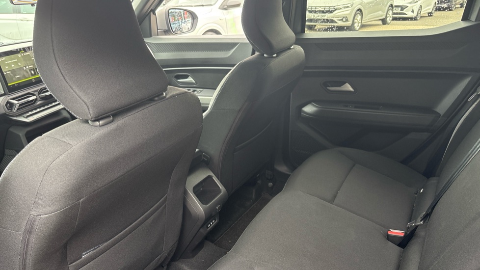 Dacia Duster 1.8 Hybrid 155 Journey 5dr Auto Hybrid Estate - Image 16