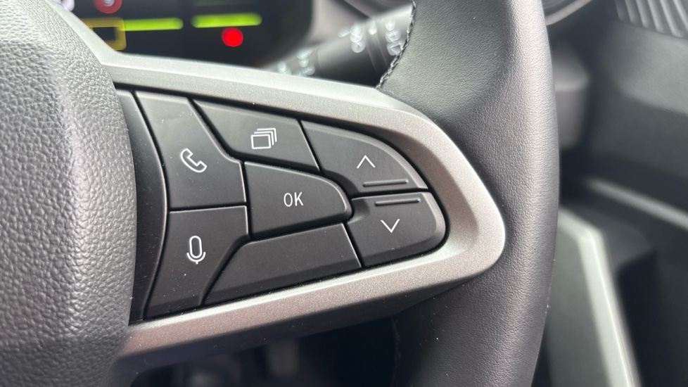 Dacia Duster 1.8 Hybrid 155 Journey 5dr Auto Hybrid Estate - Image 21