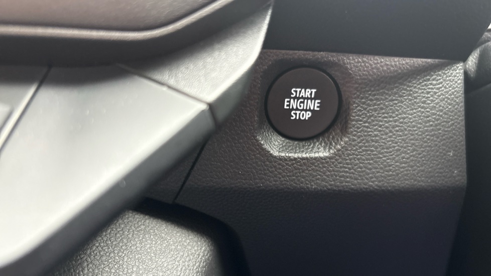 Dacia Duster 1.8 Hybrid 155 Journey 5dr Auto Hybrid Estate - Image 35