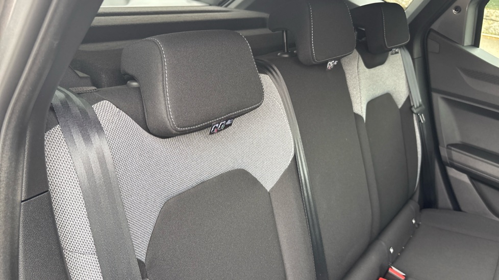 Dacia Duster 1.8 Hybrid 155 Journey 5dr Auto Hybrid Estate - Image 44