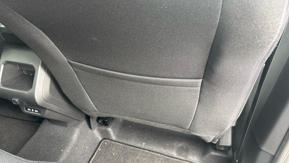 Dacia Duster 1.8 Hybrid 155 Journey 5dr Auto Hybrid Estate - Image 45