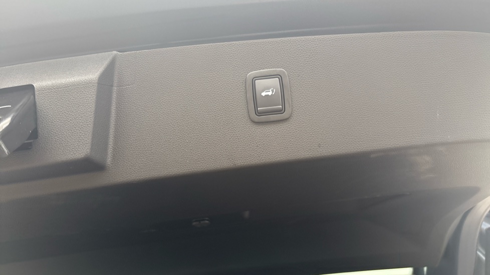 Dacia Bigster 1.8 Hybrid 155 Journey 5dr Auto Hybrid Estate - Image 44