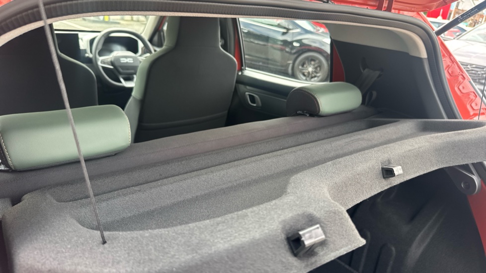 Dacia Spring 27kWh Extreme 65 48kW 5dr Auto Electric Hatchback - Image 35