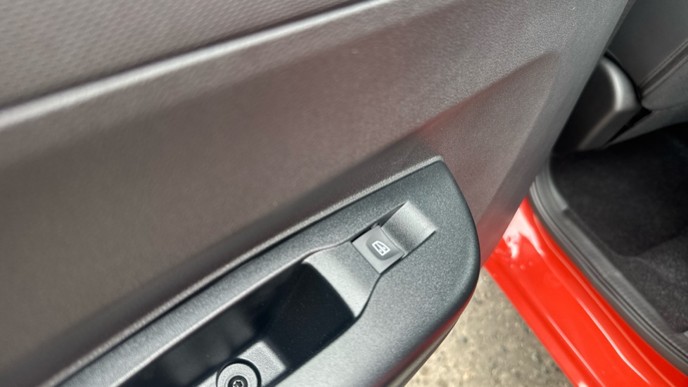 Dacia Spring 27kWh Extreme 65 48kW 5dr Auto Electric Hatchback - Image 39