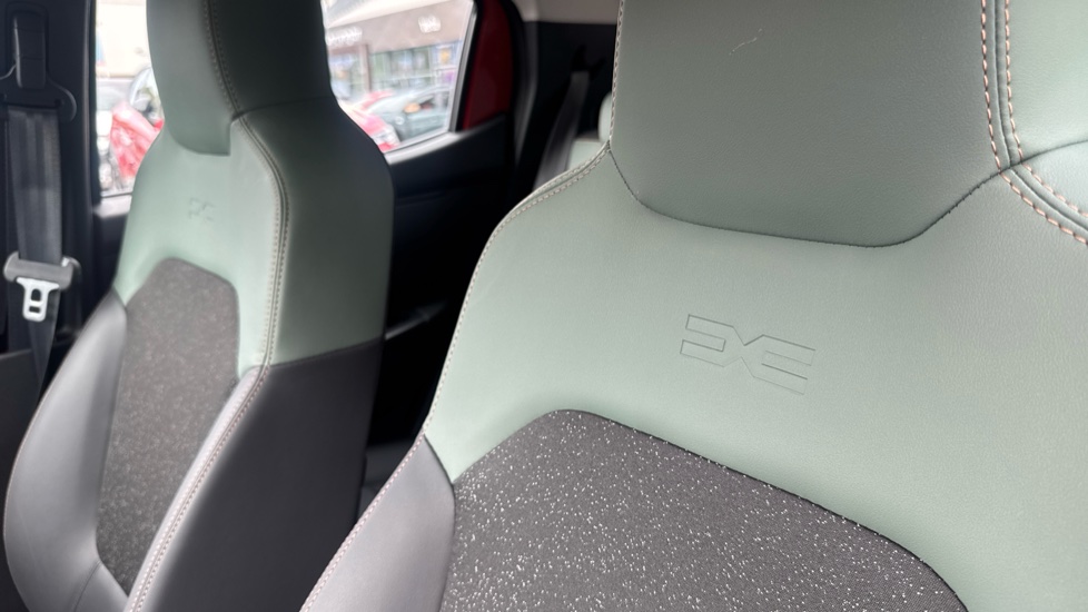 Dacia Spring 27kWh Extreme 65 48kW 5dr Auto Electric Hatchback - Image 43