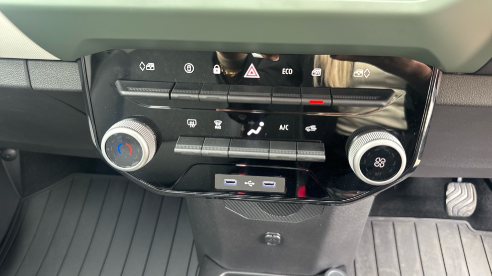 Dacia Spring 27kWh Extreme 65 48kW 5dr Auto Electric Hatchback - Image 55