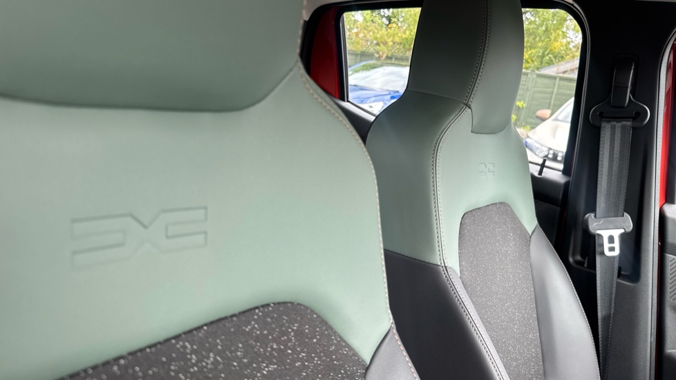 Dacia Spring 27kWh Extreme 65 48kW 5dr Auto Electric Hatchback - Image 61