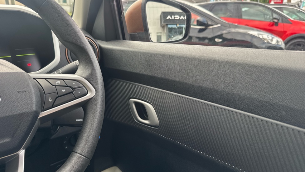 Dacia Spring 27kWh Extreme 65 48kW 5dr Auto Electric Hatchback - Image 63