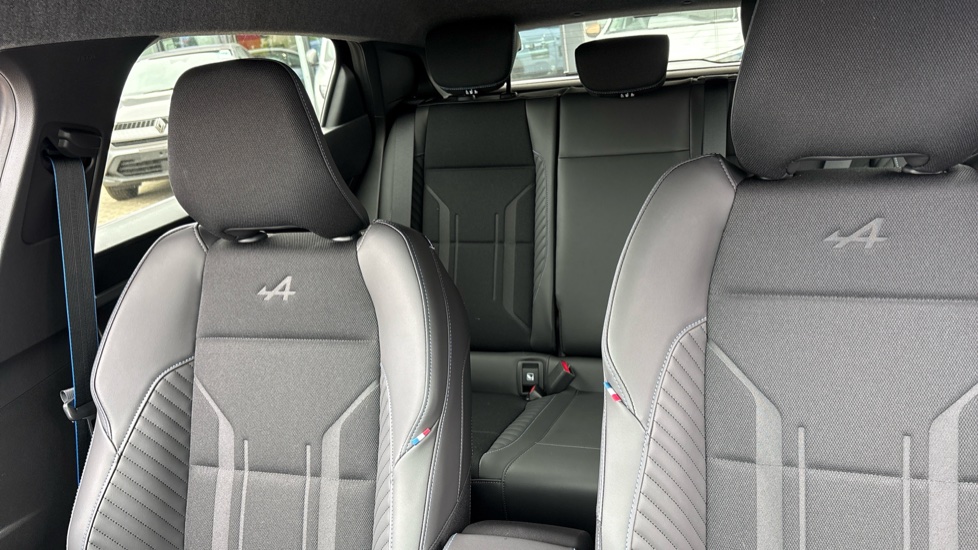Renault Megane E-Tech EV60 160kW Techno Esprit Alpine 60kWh 5dr Auto Electric Hatchback - Image 15