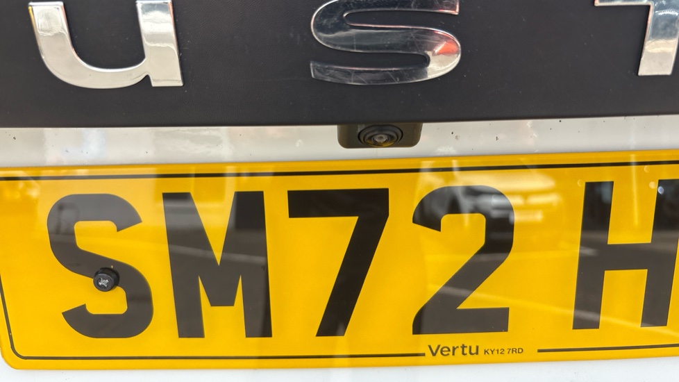 Dacia Duster 1.0 TCe 90 Comfort 5dr Petrol Estate - Image 31