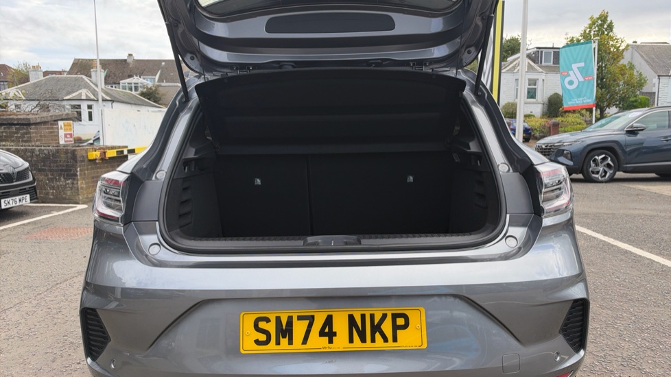 Renault Clio 1.0 TCe 90 Techno 5dr Petrol Hatchback - Image 4