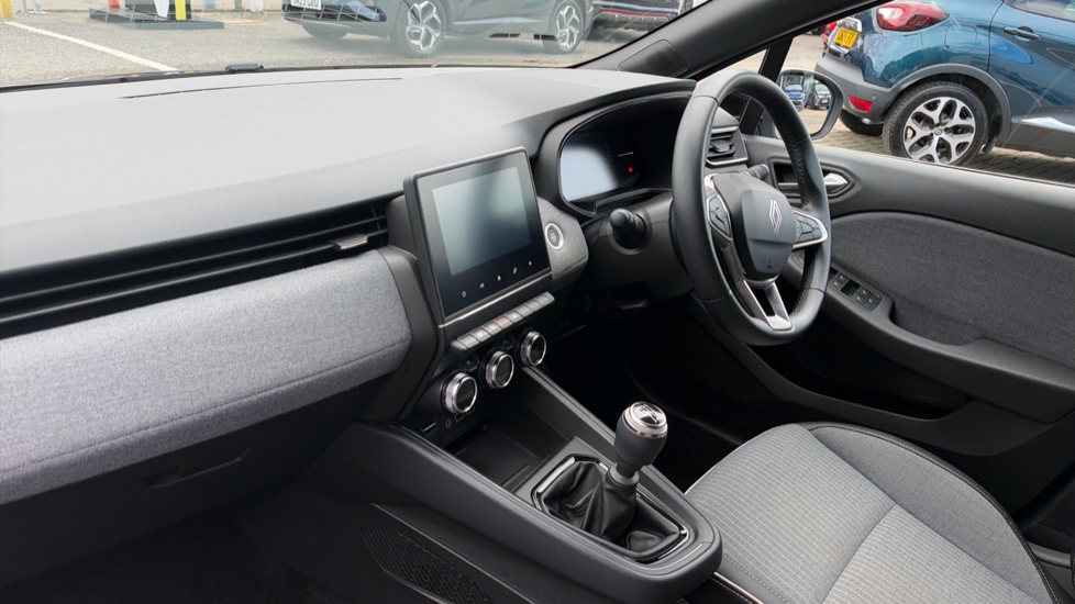 Renault Clio 1.0 TCe 90 Techno 5dr Petrol Hatchback - Image 9