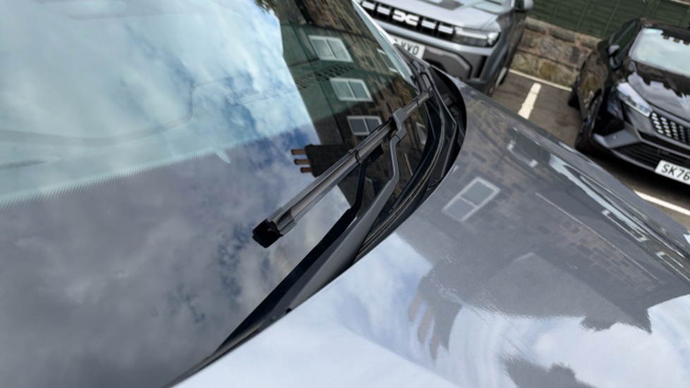 Renault Clio 1.0 TCe 90 Techno 5dr Petrol Hatchback - Image 27