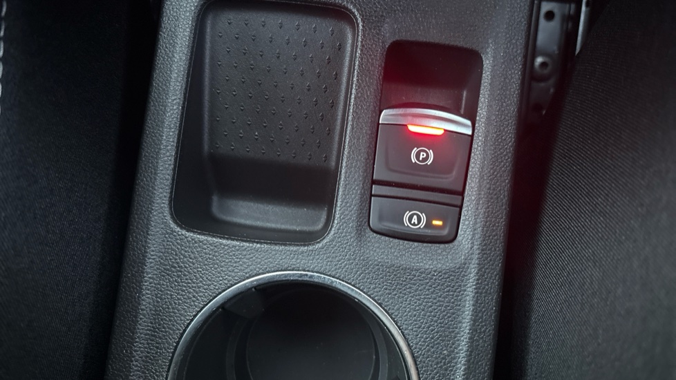 Renault Symbioz 1.8 E-Tech FHEV 160 Iconic Esprit Alpine 5dr Auto Hybrid Estate - Image 31