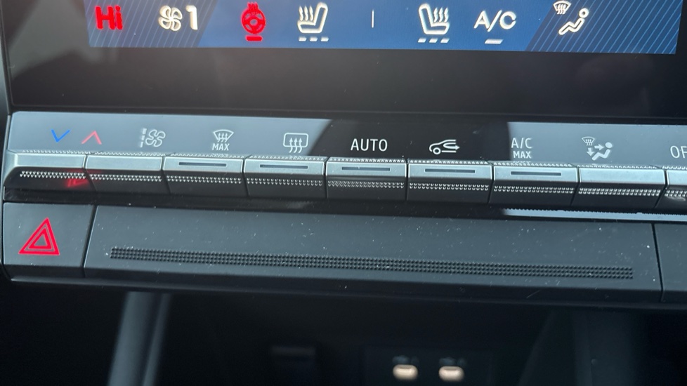 Renault Symbioz 1.8 E-Tech FHEV 160 Iconic Esprit Alpine 5dr Auto Hybrid Estate - Image 35