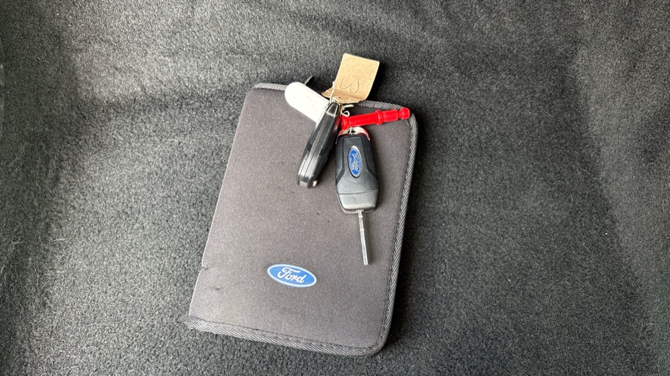 Ford Focus 1.0 EcoBoost 125 Zetec 5dr Petrol Hatchback - Image 19