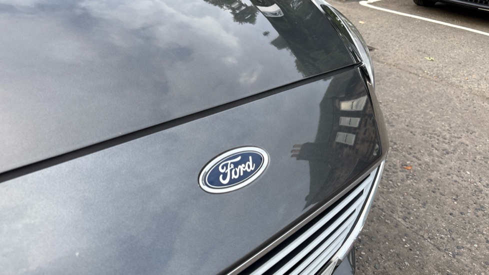 Ford Focus 1.0 EcoBoost 125 Zetec 5dr Petrol Hatchback - Image 21