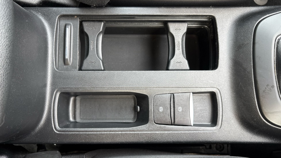 Ford Focus 1.0 EcoBoost 125 Zetec 5dr Petrol Hatchback - Image 62