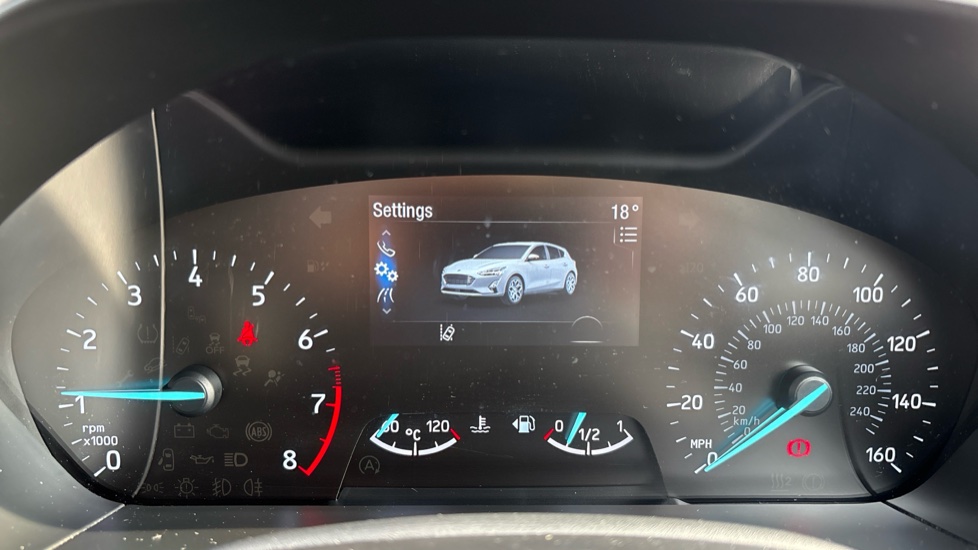 Ford Focus 1.0 EcoBoost 125 Zetec 5dr Petrol Hatchback - Image 69