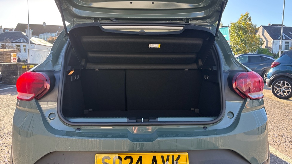 Dacia Sandero Stepway 1.0 TCe Extreme 5dr Petrol Hatchback - Image 4
