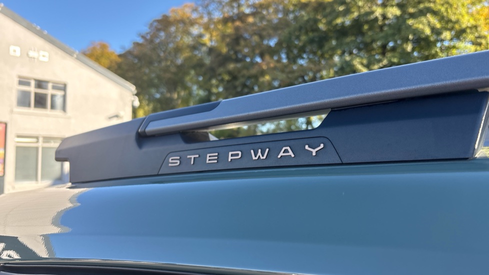 Dacia Sandero Stepway 1.0 TCe Extreme 5dr Petrol Hatchback - Image 32