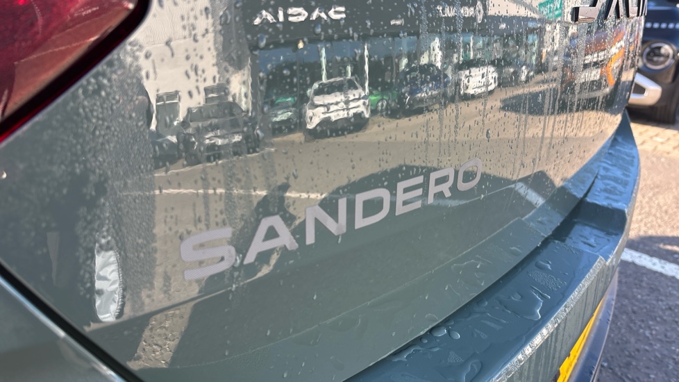 Dacia Sandero Stepway 1.0 TCe Extreme 5dr Petrol Hatchback - Image 36