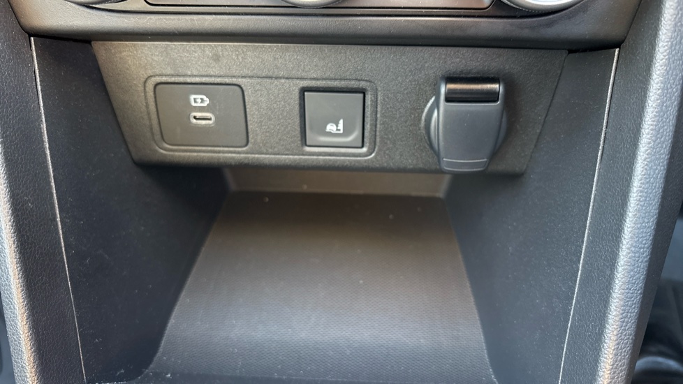 Dacia Sandero Stepway 1.0 TCe Extreme 5dr Petrol Hatchback - Image 57