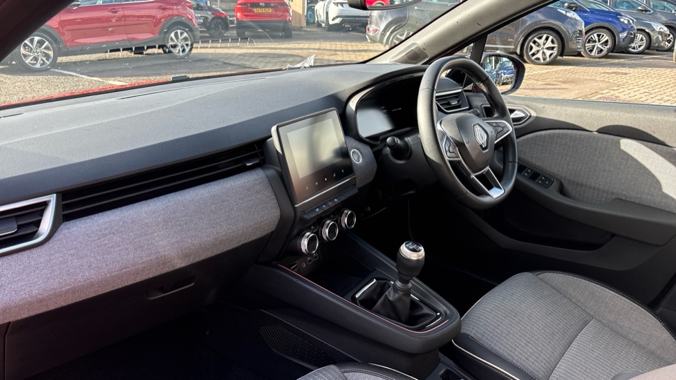 Renault Clio 1.0 TCe 90 Techno 5dr Petrol Hatchback - Image 9