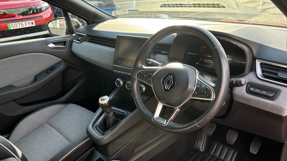 Renault Clio 1.0 TCe 90 Techno 5dr Petrol Hatchback - Image 43