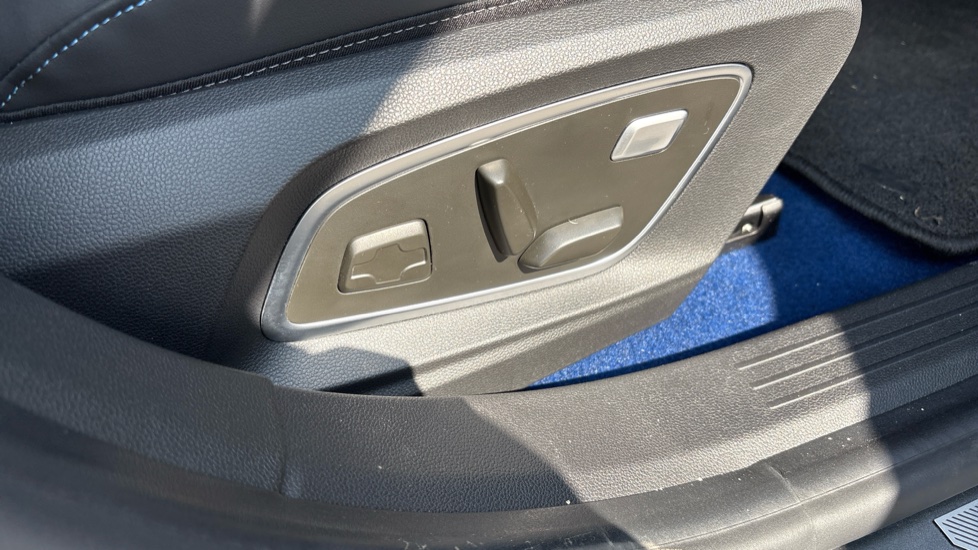 Renault Megane E-Tech EV60 160kW Techno Esprit Alpine 60kWh 5dr Auto Electric Hatchback - Image 60