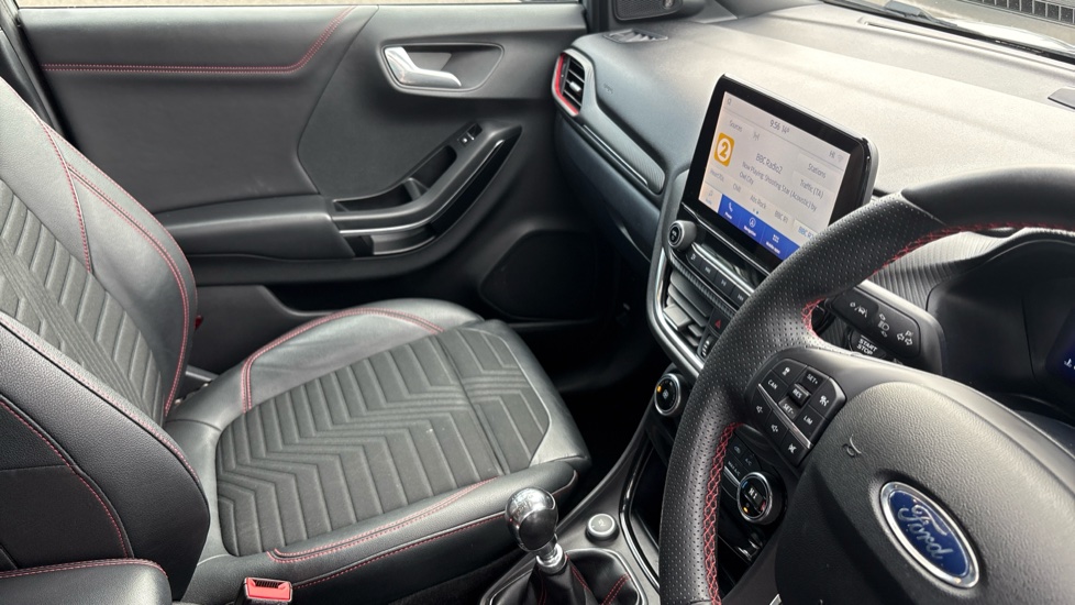 Ford Puma 1.0 EcoBoost Hybrid mHEV 155 ST-Line X 1st Ed+ 5dr Petrol Hatchback - Image 14