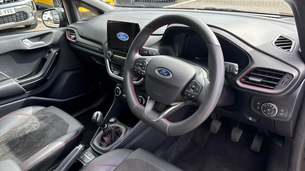 Ford Fiesta 1.0 EcoBoost Hybrid mHEV 125 ST-Line Vignale 5dr Petrol Hatchback - Image 11