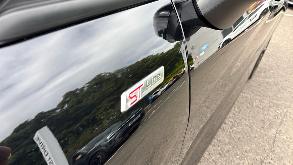 Ford Fiesta 1.0 EcoBoost Hybrid mHEV 125 ST-Line Vignale 5dr Petrol Hatchback - Image 31