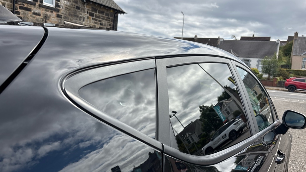Ford Fiesta 1.0 EcoBoost Hybrid mHEV 125 ST-Line Vignale 5dr Petrol Hatchback - Image 33