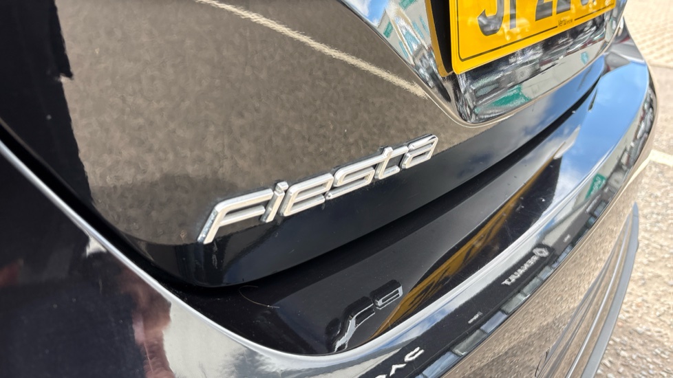 Ford Fiesta 1.0 EcoBoost Hybrid mHEV 125 ST-Line Vignale 5dr Petrol Hatchback - Image 38