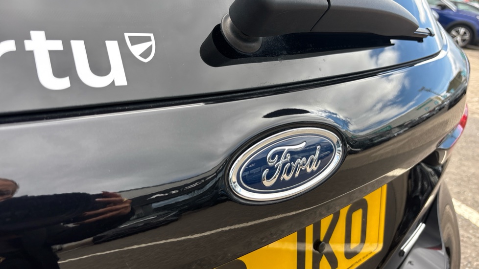 Ford Fiesta 1.0 EcoBoost Hybrid mHEV 125 ST-Line Vignale 5dr Petrol Hatchback - Image 39