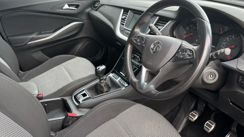 Vauxhall Grandland X 1.2 Turbo Design Line 5dr Petrol Hatchback - Image 11
