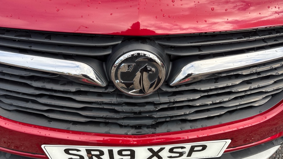 Vauxhall Grandland X 1.2 Turbo Design Line 5dr Petrol Hatchback - Image 21